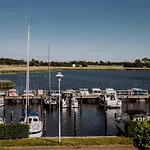 Port An Der Marina Apartamento *