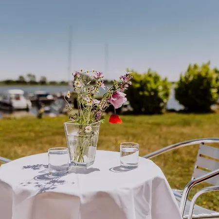 Port An Der Marina Puddemin