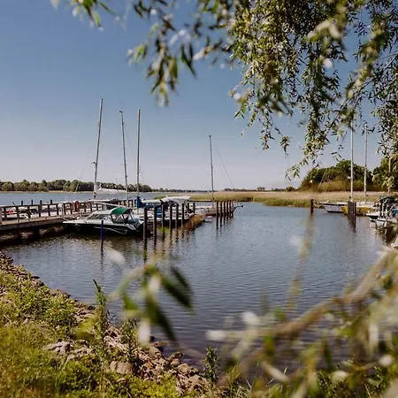 Port An Der Marina Apartmán *