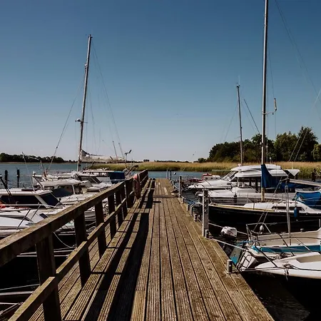Port An Der Marina Apartmán *